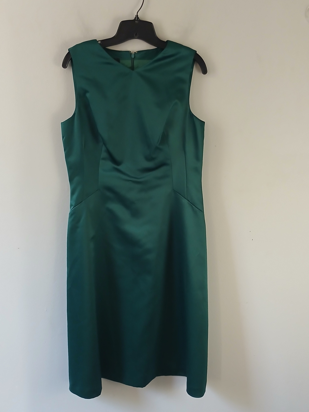 Cynthia Howie Women's Size 10 Sleeveless Satin Dark Green Midi Sheath Dress